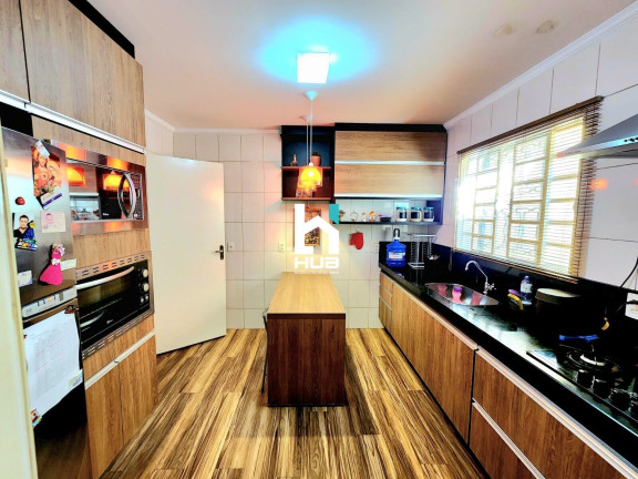 Imagem Casa com 3 Quartos à Venda, 150 m² Imagem Casa com 3 Quartos à Venda, 150 m²