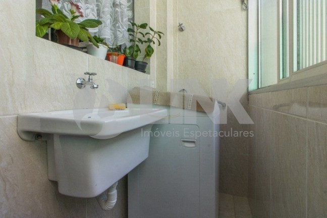 Imagem Apartamento com 2 Quartos à Venda, 67 m² em São João - Porto Alegre Imagem Apartamento com 2 Quartos à Venda, 67 m² em São João - Porto Alegre