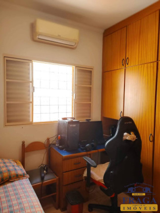 Imagem Casa com 3 Quartos à Venda, 200 m² em Jardim Siriema - Sorocaba