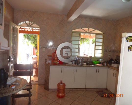 Imagem Casa com 2 Quartos à Venda, 200 m² em Santa Rita I - Montes Claros