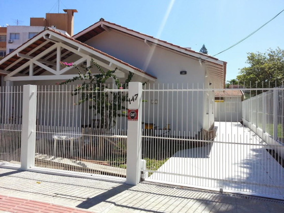 Casa com 4 Quartos à Venda, 350 m² em Cachoeira Do Bom Jesus - Florianópolis