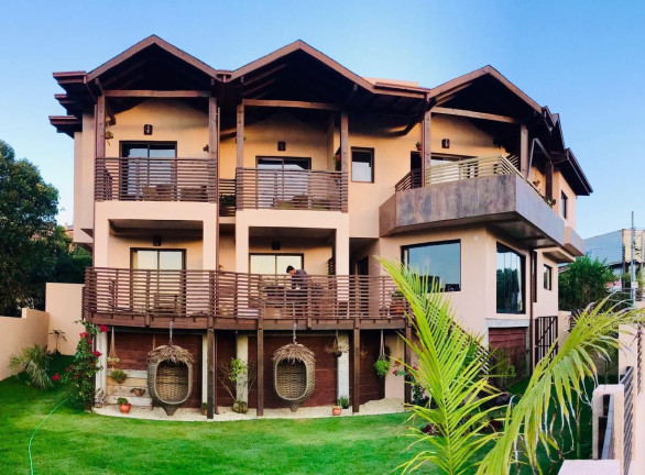 Imagem Edifício Residencial com 6 Quartos à Venda, 406 m² em Praia Do Rosa - Imbituba Imagem Edifício Residencial com 6 Quartos à Venda, 406 m² em Praia Do Rosa - Imbituba
