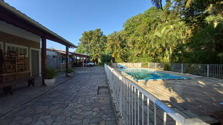 Chácara com 4 Quartos à Venda, 5.400 m² em Vila Areao - Taubaté