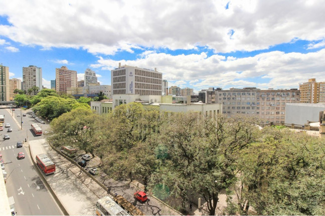 Imagem Apartamento com 1 Quarto à Venda, 34 m² em Centro Histórico - Porto Alegre Imagem Apartamento com 1 Quarto à Venda, 34 m² em Centro Histórico - Porto Alegre