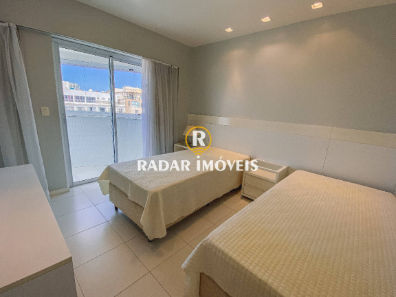 Imagem Apartamento com 4 Quartos à Venda, 170 m² em Algodoal - Cabo Frio