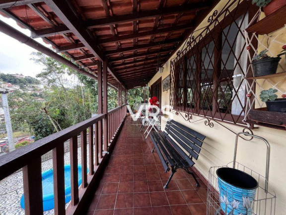 Imagem Casa com 3 Quartos à Venda, 393 m² em Tijuca - Teresópolis Imagem Casa com 3 Quartos à Venda, 393 m² em Tijuca - Teresópolis