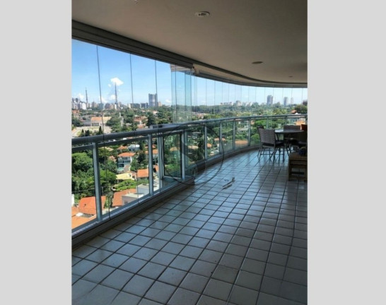 Imagem Imóvel com 3 Quartos à Venda, 847 m² em Pacaembu - São Paulo Imagem Imóvel com 3 Quartos à Venda, 847 m² em Pacaembu - São Paulo