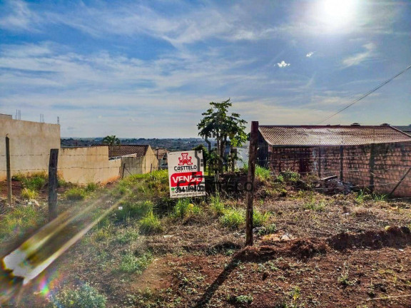 Terreno à Venda, 450 m² em Columbia - Londrina