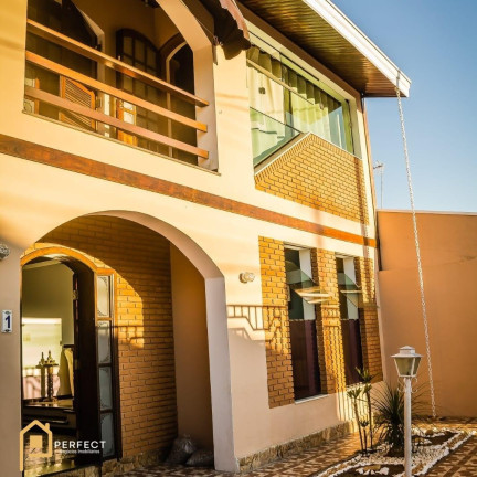 Imagem Casa com 2 Quartos à Venda, 250 m² em Estiva - Taubaté