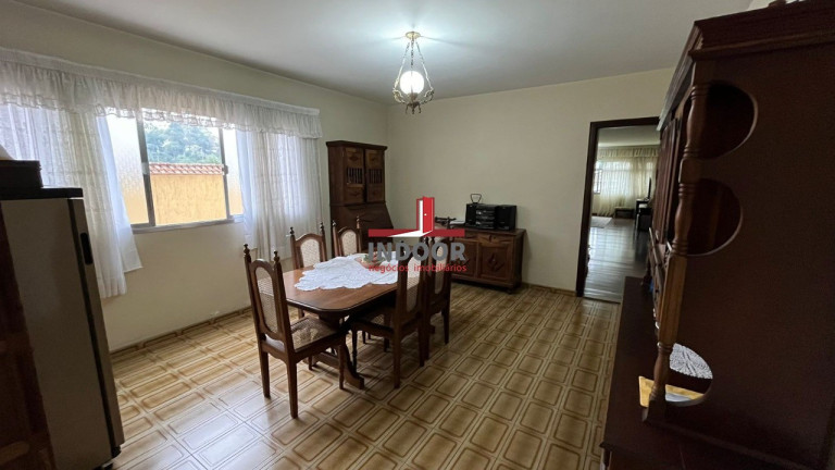 Imagem Casa com 3 Quartos à Venda, 320 m² em Horto Florestal - São Paulo