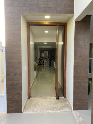Imagem Casa com 3 Quartos à Venda,  em Mossoró