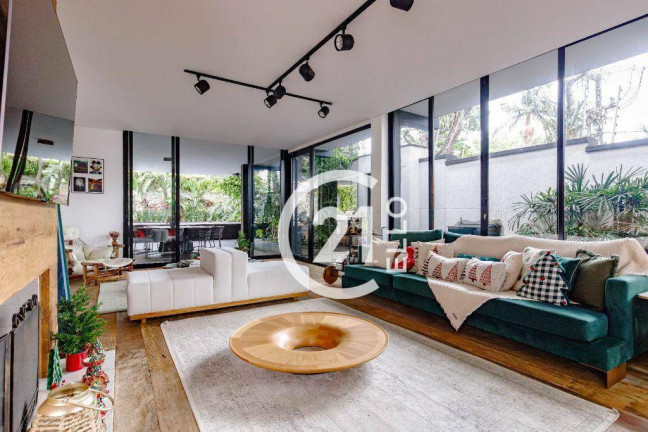 Casa com 5 Quartos à Venda ou Locação, 500 m² em Brooklin - São Paulo