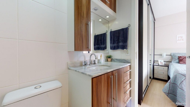 Imagem Imóvel com 2 Quartos à Venda, 53 m² em Tristeza - Porto Alegre Imagem Imóvel com 2 Quartos à Venda, 53 m² em Tristeza - Porto Alegre