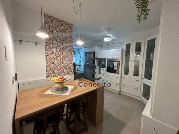 Imagem Apartamento com 3 Quartos à Venda, 126 m² em Centro - Florianópolis Imagem Apartamento com 3 Quartos à Venda, 126 m² em Centro - Florianópolis