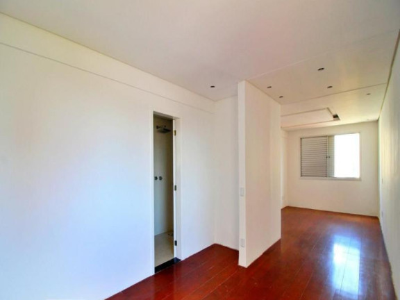 Imagem Apartamento com 4 Quartos à Venda, 143 m² em Vila Bastos - Santo André