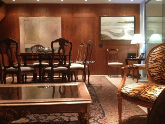 Imóvel com 4 Quartos à Venda, 290 m² em Vila Olímpia - São Paulo