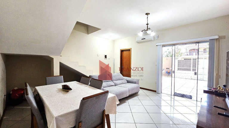 Imagem Sobrado com 2 Quartos à Venda, 100 m² em Cordeiros - Itajaí