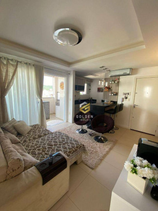 Imagem Cobertura com 3 Quartos à Venda ou Temporada, 117 m² em Bombas - Bombinhas