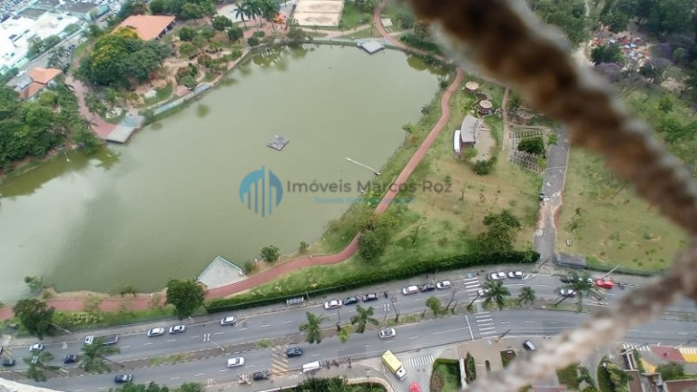 Imagem Apartamento com 3 Quartos à Venda, 119 m² em Jardim Tupanci - Barueri