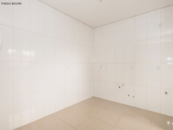 Imagem Imóvel com 2 Quartos à Venda, 156 m² em Jardim Itu - Porto Alegre Imagem Imóvel com 2 Quartos à Venda, 156 m² em Jardim Itu - Porto Alegre
