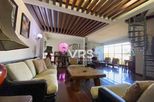Imagem Casa com 4 Quartos à Venda, 228 m² em Quinta Da Barra - Teresópolis Imagem Casa com 4 Quartos à Venda, 228 m² em Quinta Da Barra - Teresópolis