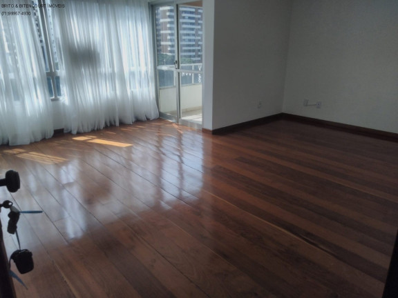 Imagem Imóvel com 3 Quartos à Venda, 110 m² em Candeal - Salvador Imagem Imóvel com 3 Quartos à Venda, 110 m² em Candeal - Salvador