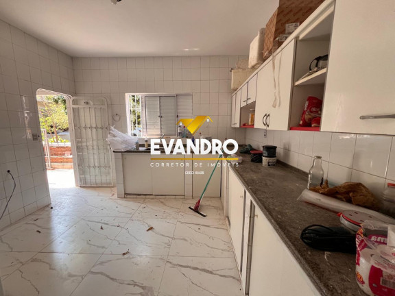 Imagem Casa com 3 Quartos à Venda, 720 m² em Santa Cruz - Cuiabá Imagem Casa com 3 Quartos à Venda, 720 m² em Santa Cruz - Cuiabá