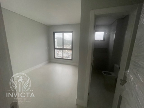 Imagem Apartamento com 4 Quartos à Venda, 132 m² em Centro - Balneário Camboriú Imagem Apartamento com 4 Quartos à Venda, 132 m² em Centro - Balneário Camboriú
