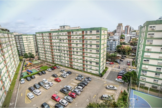 Imóvel com 2 Quartos à Venda,  em Petrópolis - Porto Alegre