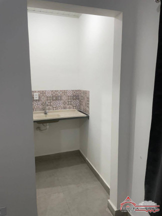 Imagem Casa com 1 Quarto para Alugar, 11 m² em Centro - Jacareí
