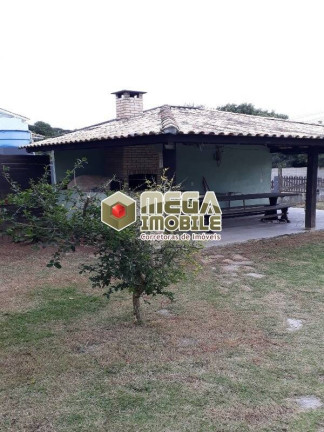 Imagem Casa com 2 Quartos à Venda, 90 m² em Santinho - Florianópolis
