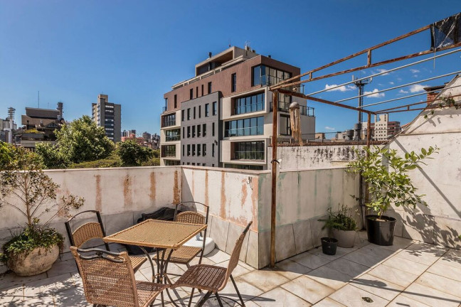 Imagem Cobertura com 2 Quartos à Venda, 129 m² em Petrópolis - Porto Alegre