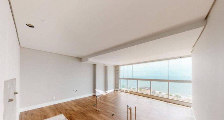 Imagem Cobertura com 4 Quartos à Venda, 276 m² em Cabeçudas - Itajaí
