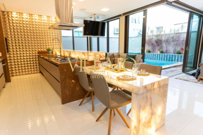 Imagem Casa com 4 Quartos à Venda, 351 m² em Jardins Madri - Goiânia Imagem Casa com 4 Quartos à Venda, 351 m² em Jardins Madri - Goiânia