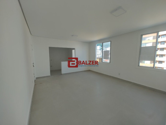 Imagem Apartamento com 2 Quartos à Venda, 76 m² em Centro - Florianópolis Imagem Apartamento com 2 Quartos à Venda, 76 m² em Centro - Florianópolis