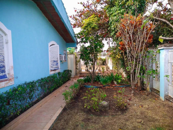 Imagem Casa com 3 Quartos para Alugar, 100 m² em Peruíbe