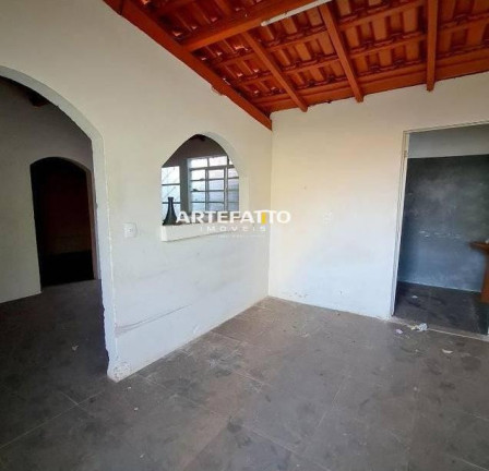 Casa com 2 Quartos à Venda, 200 m²