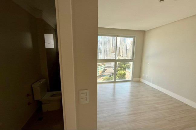 Imagem Imóvel com 4 Quartos à Venda, 164 m² em Pioneiros - Balneário Camboriú Imagem Imóvel com 4 Quartos à Venda, 164 m² em Pioneiros - Balneário Camboriú