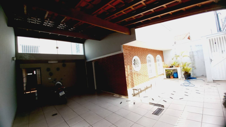 Imagem Imóvel com 3 Quartos à Venda, 1.700.000 m² em São Paulo - Jundiaí Imagem Imóvel com 3 Quartos à Venda, 1.700.000 m² em São Paulo - Jundiaí