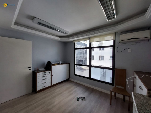 Sala Comercial à Venda, 40 m² em Centro - Florianópolis