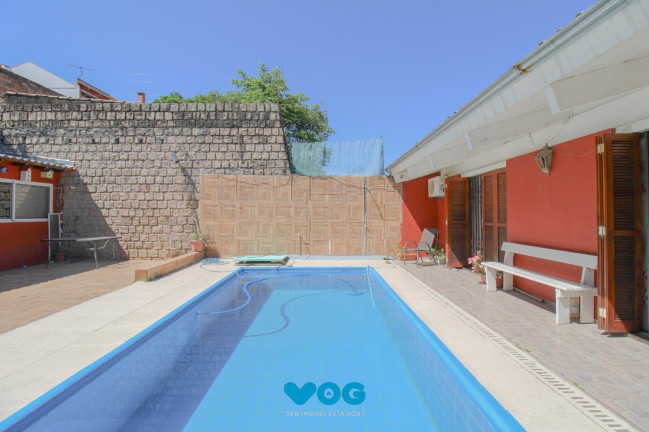 Imagem Casa com 3 Quartos à Venda, 344 m² em Chácara Das Pedras - Porto Alegre