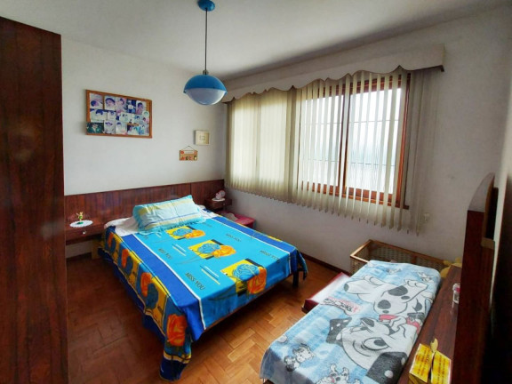 Imagem Casa com 4 Quartos à Venda, 360 m² em Jardim Europa - Teresópolis