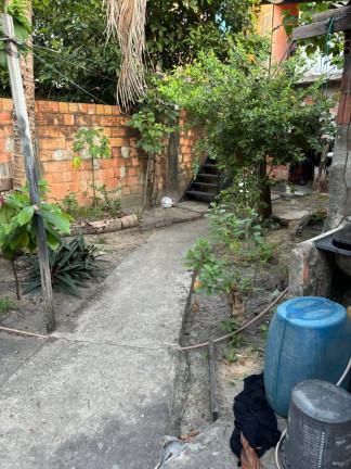 Imagem Casa com 4 Quartos à Venda, 300 m² em Flores - Manaus Imagem Casa com 4 Quartos à Venda, 300 m² em Flores - Manaus