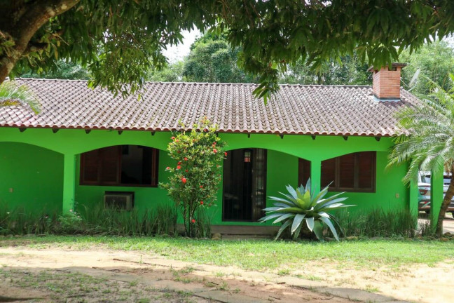 Imagem Casa com 4 Quartos à Venda, 4.672 m² em águas Claras - Viamão