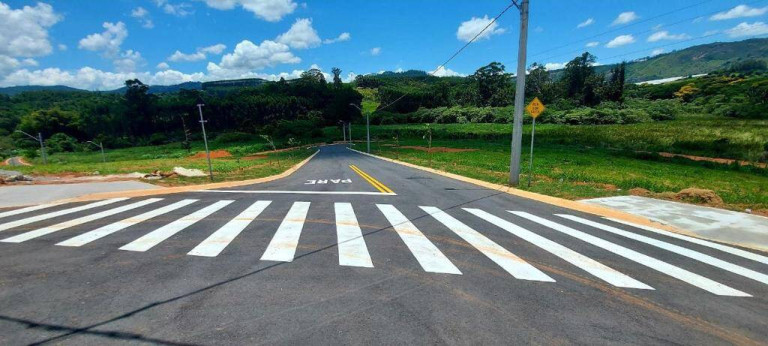 Terreno em Condomínio à Venda, 250 m² em Tanque - Atibaia