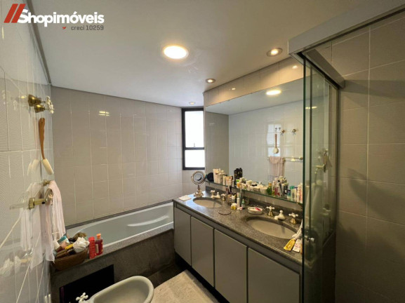 Imagem Apartamento com 4 Quartos à Venda, 220 m² em Itaim Bibi - São Paulo