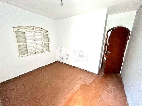 Imagem Casa com 3 Quartos à Venda, 125 m² em Vila Carrão - São Paulo