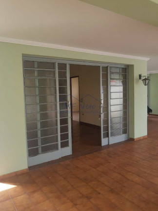 Imagem Casa com 2 Quartos à Venda, 124 m² em Jardim Ferrarezzi - Pirassununga