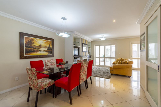 Imagem Casa com 4 Quartos à Venda,  em Moinhos De Vento - Canoas