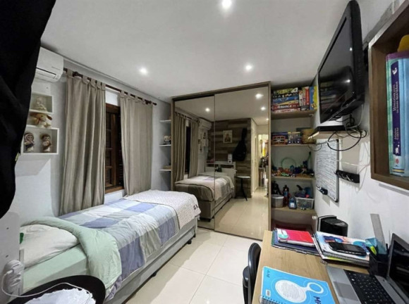 Imagem Casa com 3 Quartos à Venda, 180 m² em Jardim Semiramis - Cotia Imagem Casa com 3 Quartos à Venda, 180 m² em Jardim Semiramis - Cotia